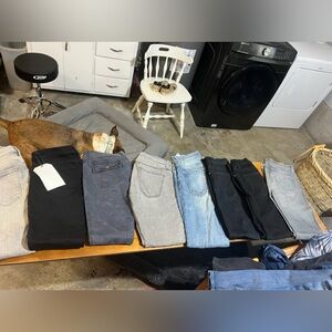 Lot of 8 pairs of Current/Elliott Jeans. Some NWT, others lightly worn.